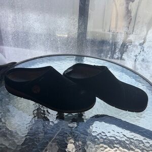 Men's Black Slip-On Shoes